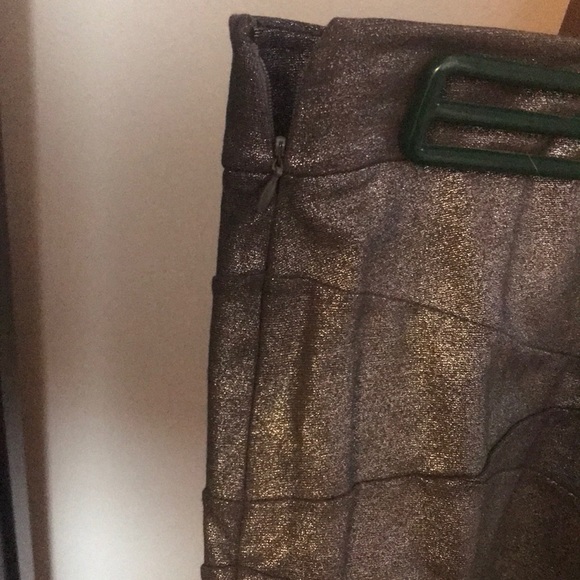 Silver sparkly mini skirt - Picture 3 of 4